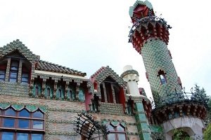 El Capricho - architektura Gaudiego w Kantabrii