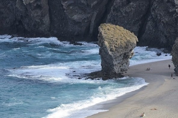 Playa de los Muertos - Carboneras (Costa de Almeria, Hiszpania)