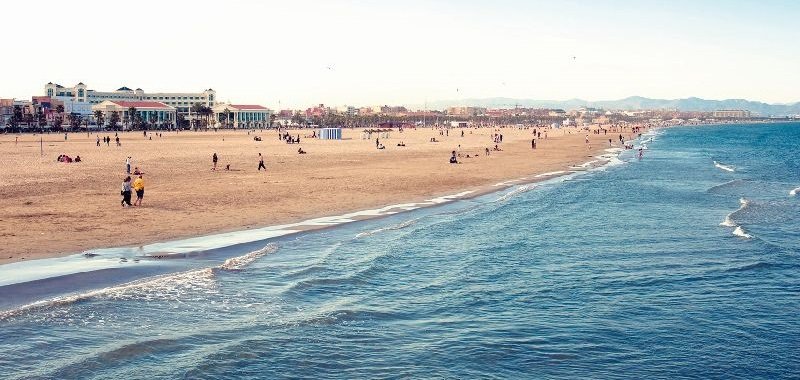 Najładniejsze plaże w Walencji - Playa de la Malvarrosa