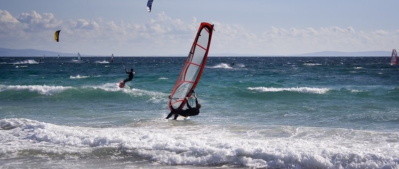 Windsurfing i kitesurfing w Tarifie (Prowincja Kadyks)