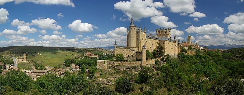 Alkazar w Segowii (Alcazar de Segovia) wielu uważa za najpiękniejszy zamek w Hiszpanii 