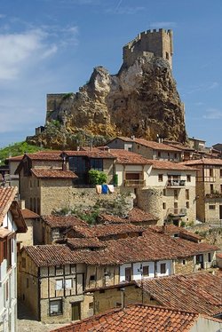 Frias, Hiszpania - zabytki i zwiedzanie średniowiecznego miasta i zamku