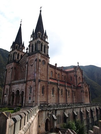 Asturia, Hiszpania - zwiedzanie, zabytki i atrakcje turystyczne regionu